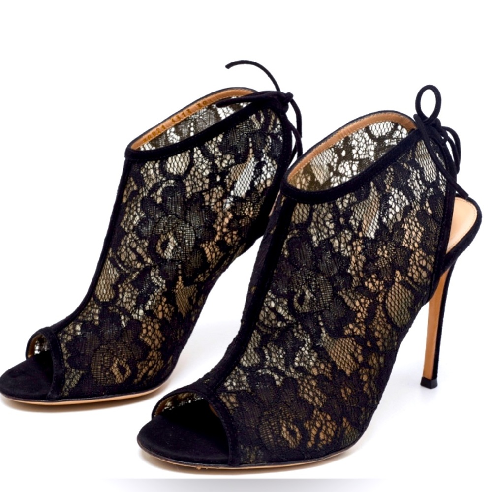 GIANVITO Rossi Suede Trim Black Lace Peep Toe Pumps